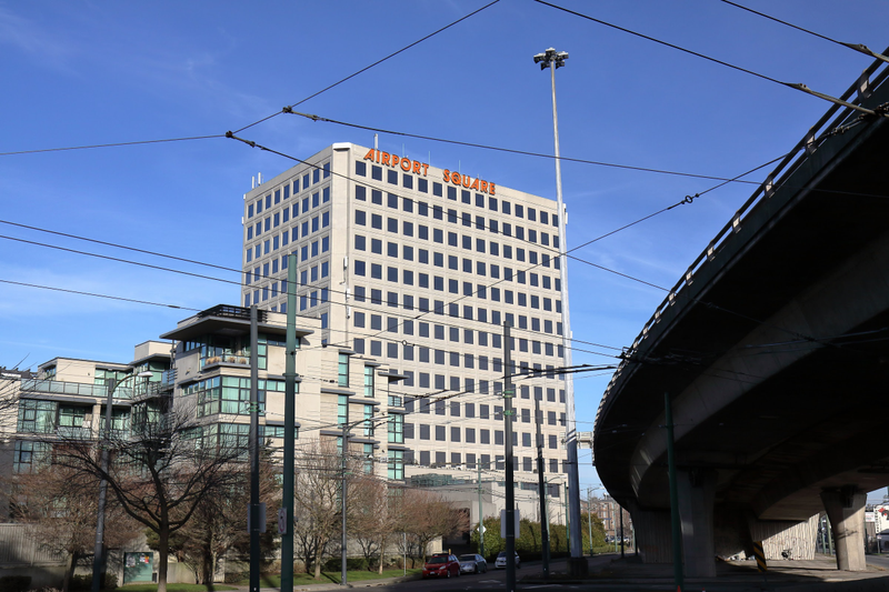 Illustration for article titled Pics from the Curbside: 2018-01-01 at Marpole